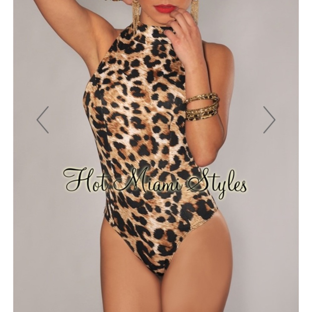 MOVING SALE MAKE OFFER Leopard high neck bodysuit